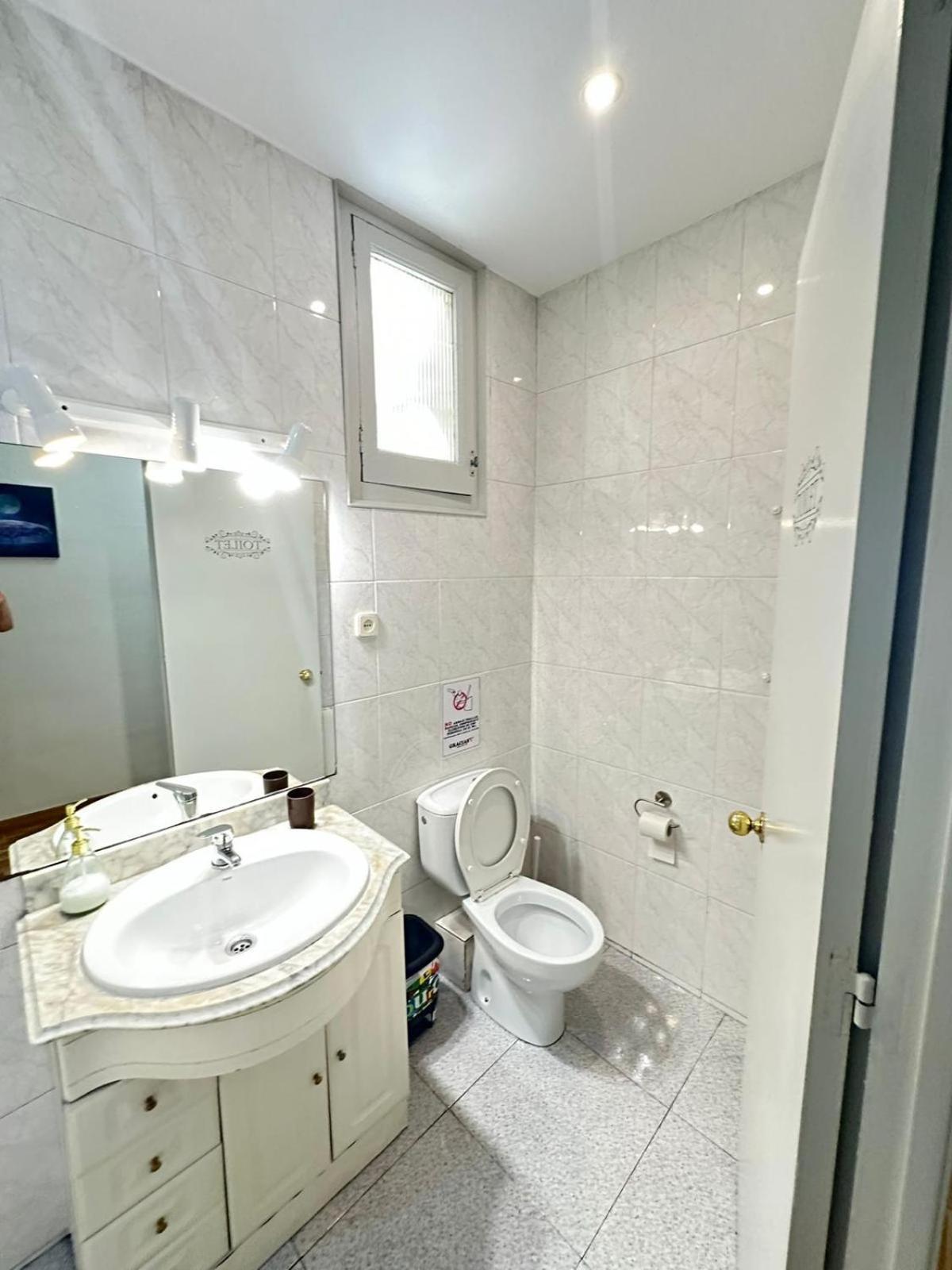 Rooms Aribau Barcelona Luaran gambar